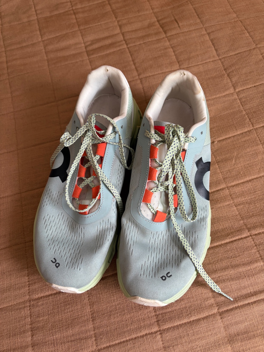 OnCloud Men’s Sneakers